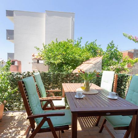Apartman Dag Podstrana Luaran gambar