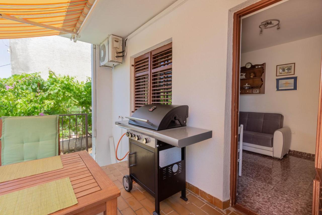 Apartman Dag Podstrana Luaran gambar