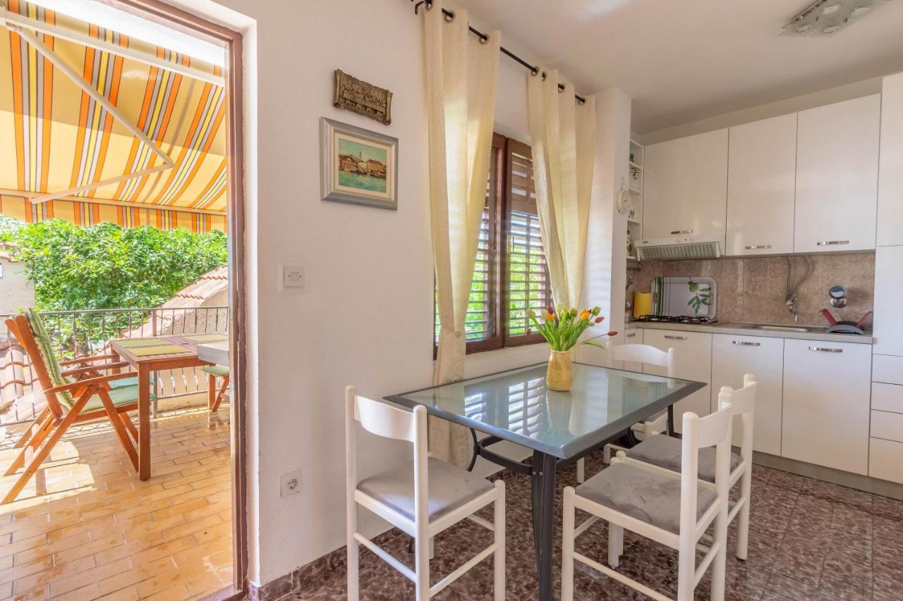 Apartman Dag Podstrana Luaran gambar