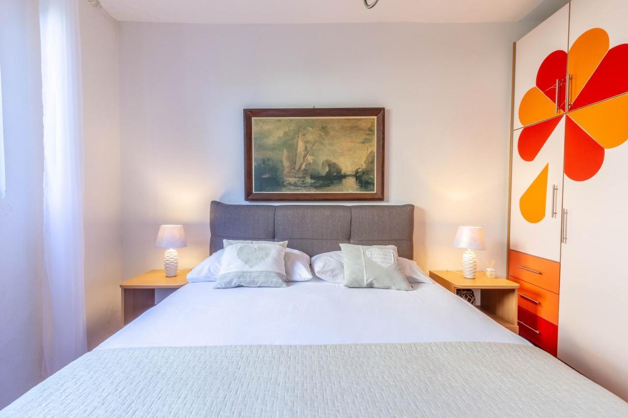 Apartman Dag Podstrana Luaran gambar